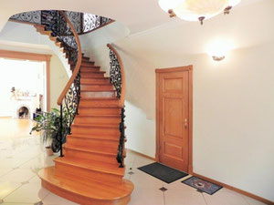 منزل على ضفاف البحيرة ، في الضواحي ، في الغابة في لاتفيا ، ريغا ، أولبروكا — ابحث عن عقار قيد الإنشاء أو عقار معاد بيعه مباشرة من المطورين والملاك GEOLN.COM. صورة فوتوغرافية 8