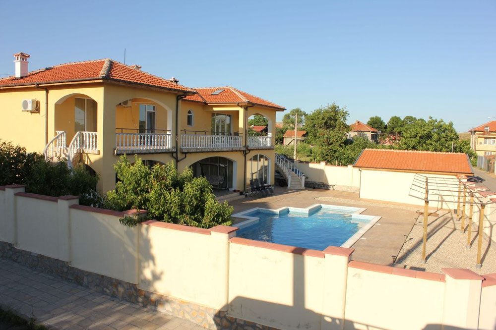 სახლი სპა კურორტზე, ზღვასთან ბულგარეთში, ბურგასის რეგიონში, ბანევოში — უძრავი ქონების ყიდვა და მფლო ბელებისგან GEOLN.COM. ფოტო 1