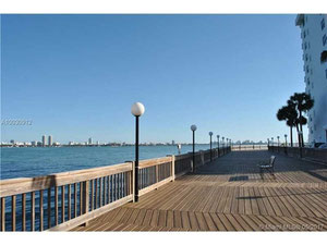 Villa in USA, Florida, North Bay Village — Find off-plan property or real estate resale directly from developers and owners GEOLN.COM. Photo 4