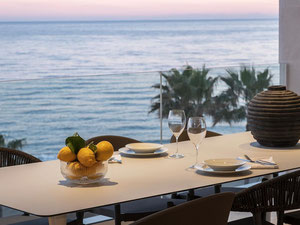 公寓 3 间卧室 244 平方米，位于西班牙埃斯特波纳 — 来自开发商和业主的房地产搜索引擎 GEOLN.COM. 照片 2