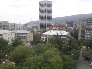 3 ოთახიანი ბინა საბურთალოზე. შეიძინეთ ბინა თბილისში, საბურთალოზე — უძრავი ქონების ყიდვა და მფლო ბელებისგან GEOLN.COM. ფოტო 12