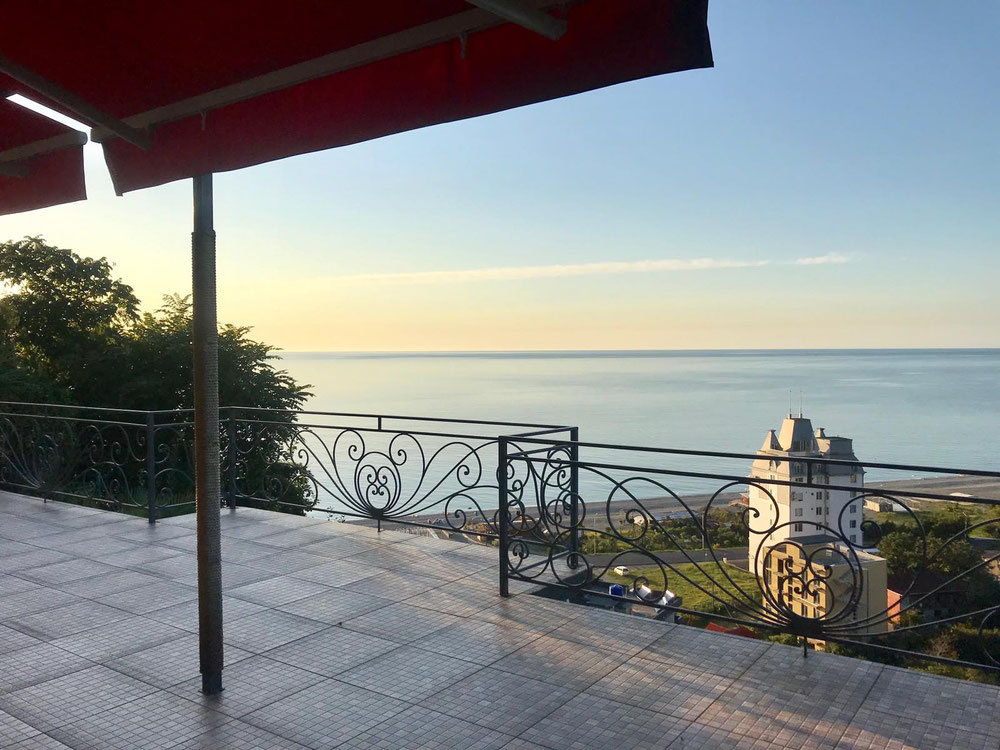 Вілла готельного типу в Гоніо — Пошуковик нерухомості від забудовників і власників GEOLN.COM. Фото 1