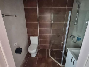 白色销售工作室 — 来自开发商和业主的房地产搜索引擎 GEOLN.COM. 照片 4