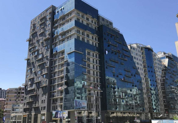 Продається 2-кімнатна квартира.