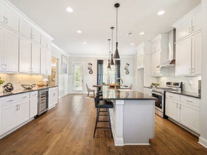 Real estate in Adyn Park — look at the real estate search engine GEOLN.COM. Photo 6