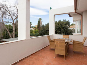 Villa 5 bedrooms 430 m² in Elviria, Spain — Find off-plan property or real estate resale directly from developers and owners GEOLN.COM. Photo 22