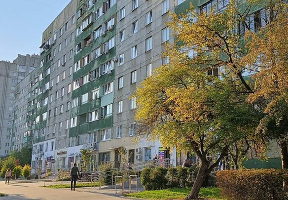 Venta de apartamento de 3 habitaciones en el distrito Sykhiv de Lviv, st. Sykhivska, 28