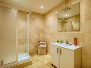 ვილა 5 საძინებელი 359 მ² რივიერა დელ სოლში, ესპანეთი — უძრავი ქონების ყიდვა და მფლო ბელებისგან GEOLN.COM. ფოტო 25