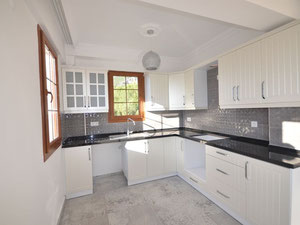 Villa in den Bergen, im Dorf, am Stadtrand, am Meer in der Türkei, Fethiye — Immobilien-Suchservice von Bauträgern und Eigentümern GEOLN.COM. Foto 16