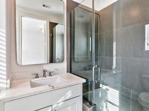 房地产在 White Rock Creek Trail — look at the real estate search engine GEOLN.COM. 照片 6