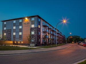 房地产在 Metro Condominiums — look at the real estate search engine GEOLN.COM. 照片 2