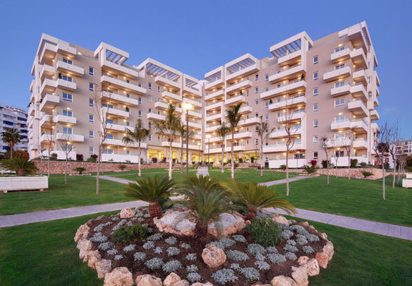 Penthouse 2 bedrooms 101 m² in Nueva Andalucia, Spain