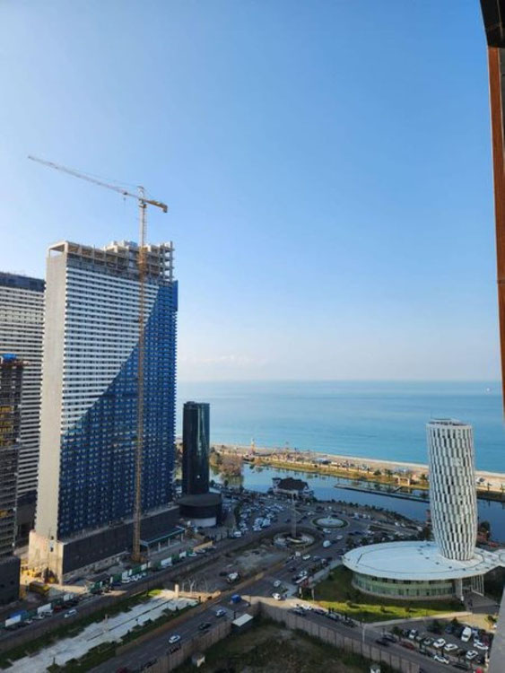 巴统公寓 — 来自开发商和业主的房地产搜索引擎 GEOLN.COM. 照片 1