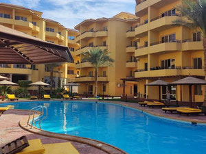 Apartment in British resort — Find off-plan property or real estate resale directly from developers and owners GEOLN.COM. Photo 2