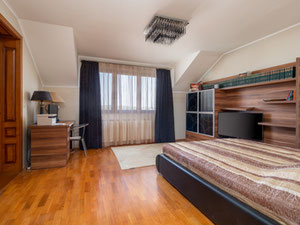 Exklusive Hausgelegenheit zum Verkauf — Immobilien-Suchservice von Bauträgern und Eigentümern GEOLN.COM. Foto 2