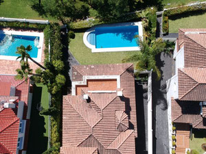 فيلا 4 غرف نوم 433 متر مربع في Guadalmina Alta ، إسبانيا — ابحث عن عقار قيد الإنشاء أو عقار معاد بيعه مباشرة من المطورين والملاك GEOLN.COM. صورة فوتوغرافية 3