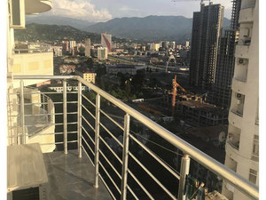 巴统待售公寓 — 来自开发商和业主的房地产搜索引擎 GEOLN.COM. 照片 2