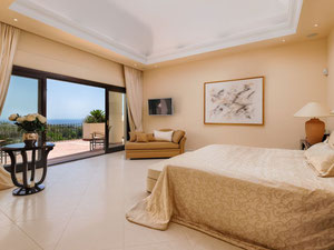 别墅 5 间卧室 1025 平方米，位于西班牙马贝拉 — 来自开发商和业主的房地产搜索引擎 GEOLN.COM. 照片 25