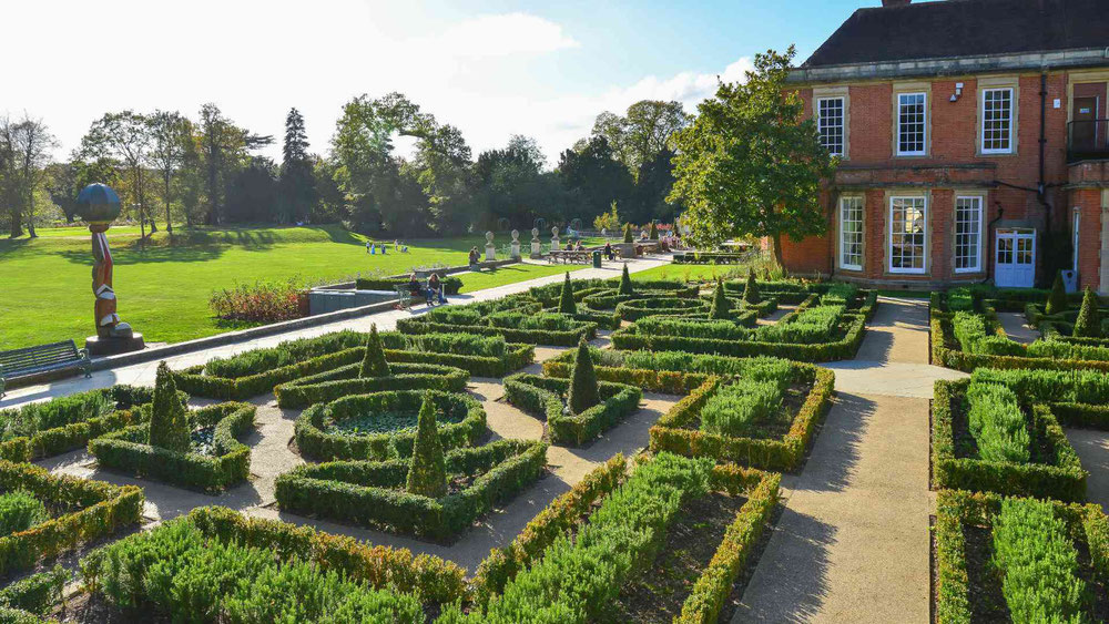 房地产在 Binfield — look at the real estate search engine GEOLN.COM. 照片 1