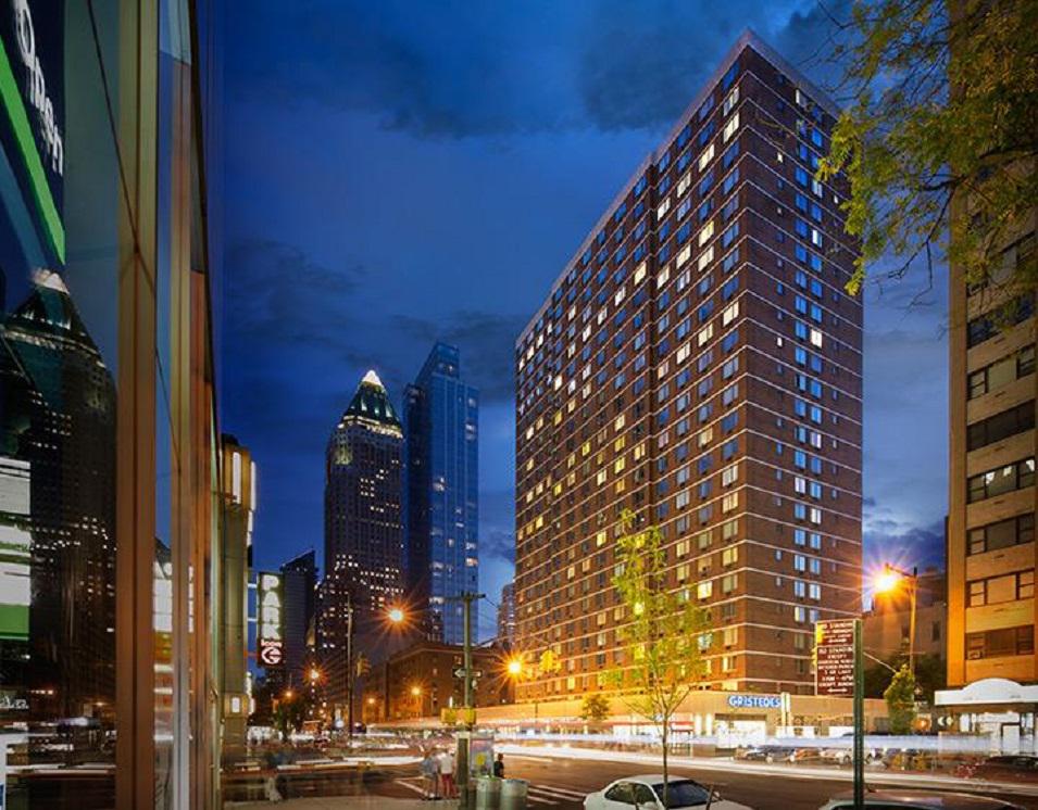 房地产在 Fifty Third and Eighth — look at the real estate search engine GEOLN.COM. 照片 1