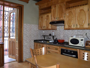 巴统中心一个孤立院子的公寓 — 来自开发商和业主的房地产搜索引擎 GEOLN.COM. 照片 9