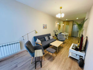 იყიდება 2 ოთახიანი ბინა — უძრავი ქონების ყიდვა და მფლო ბელებისგან GEOLN.COM. ფოტო 3