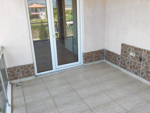 A 400 m de la carretera Pamukkale – Villa independiente de 3 plantas 6+1 – ¡Adecuada para familias numerosas y como inversión! — Encuentre propiedades fuera del plan o reventa de bienes inmuebles directamente de desarrolladores y propietarios GEOLN.COM. Foto 34