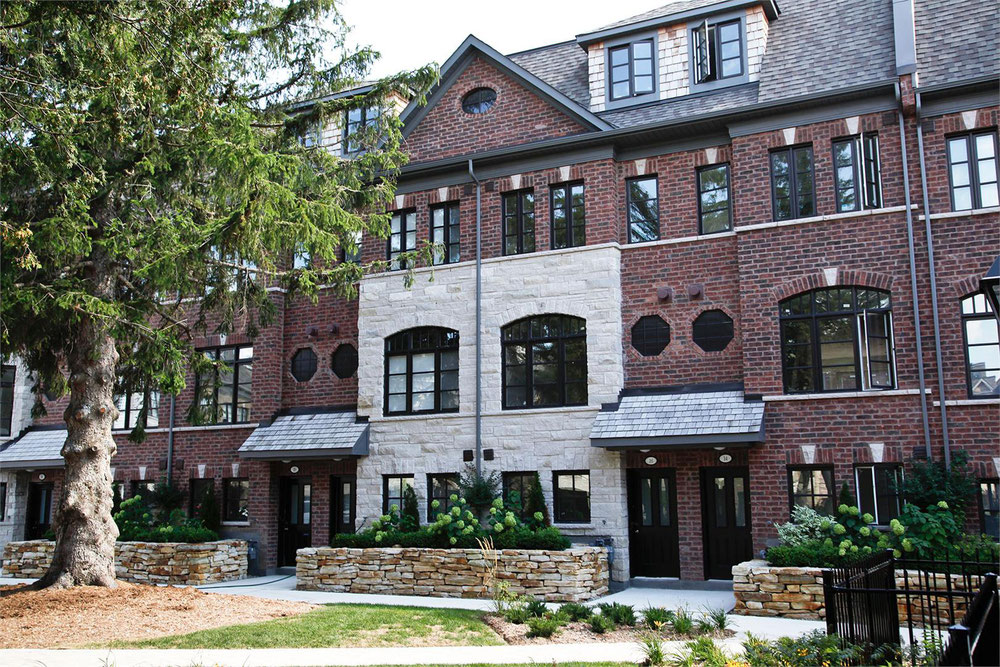 נדל"ן ב Trafalgar Ridge — עיין במנוע חיפוש הנדל"ן GEOLN.COM. תמונה 1