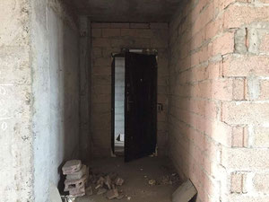 新建筑物中的黑框 — 来自开发商和业主的房地产搜索引擎 GEOLN.COM. 照片 4