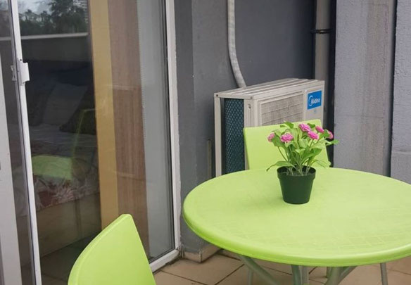 出售一室公寓。巴统