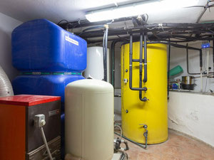 Villa 5 bedrooms 430 m² in Elviria, Spain — Find off-plan property or real estate resale directly from developers and owners GEOLN.COM. Photo 32