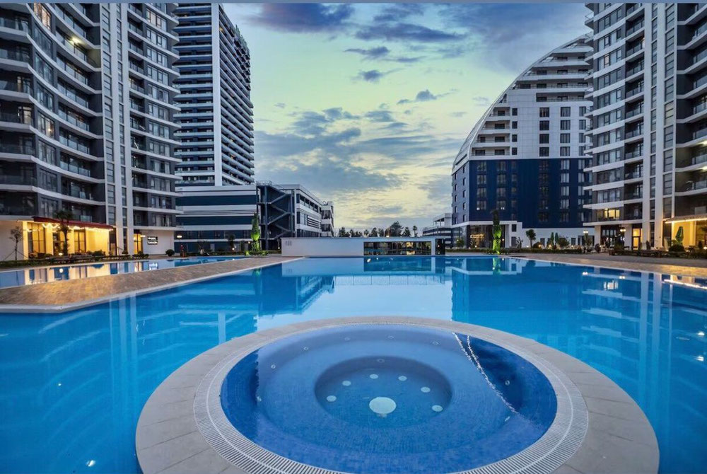 出售位于York Towers的公寓 — 来自开发商和业主的房地产搜索引擎 GEOLN.COM. 照片 1