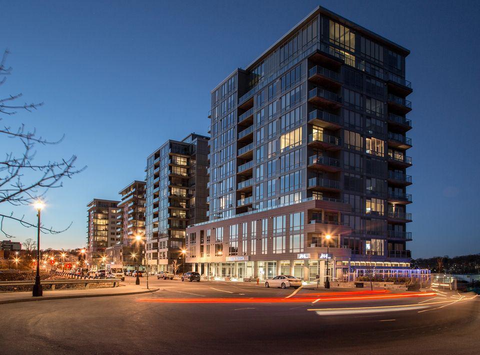 Real estate in King's Wharf — look at the real estate search engine GEOLN.COM. Photo 1