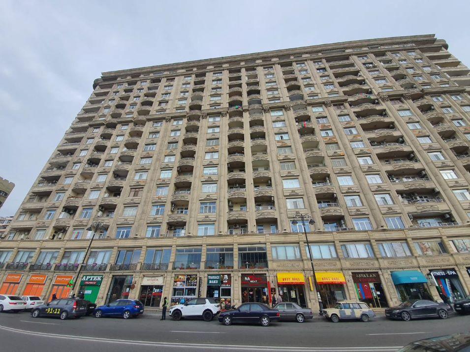 Apartment in Baku — Find off-plan property or real estate resale directly from developers and owners GEOLN.COM. Photo 1