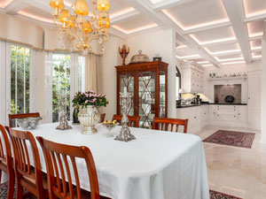 Villa 5 bedrooms 430 m² in Elviria, Spain — Find off-plan property or real estate resale directly from developers and owners GEOLN.COM. Photo 14