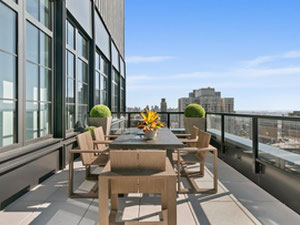 房地产在 The Sutton — look at the real estate search engine GEOLN.COM. 照片 6