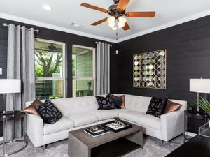 Nieruchomości w Avondale On Main Street — spójrz na wyszukiwarkę nieruchomości GEOLN.COM. Zdjęcie 4