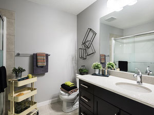 Real estate in Village at Walker Lakes Condos — look at the real estate search engine GEOLN.COM. Photo 2