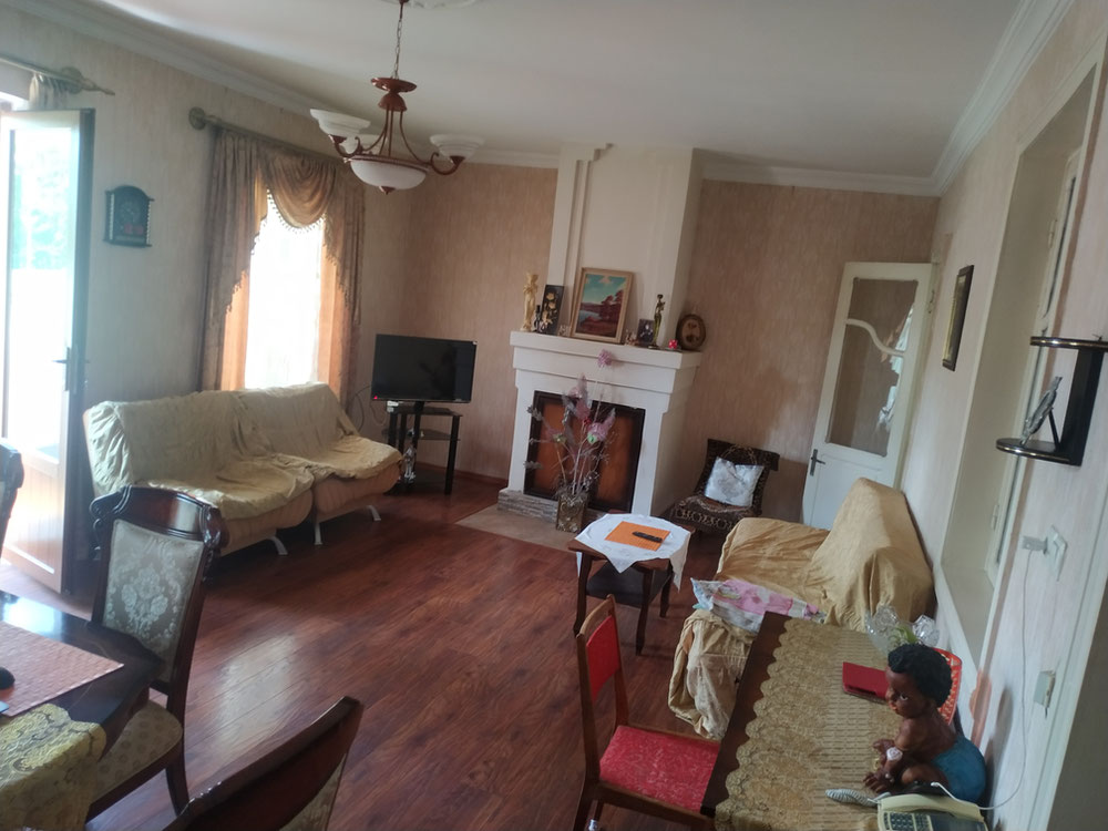 For sale is a house with an area of 200m² — Find off-plan property or real estate resale directly from developers and owners GEOLN.COM. Photo 1