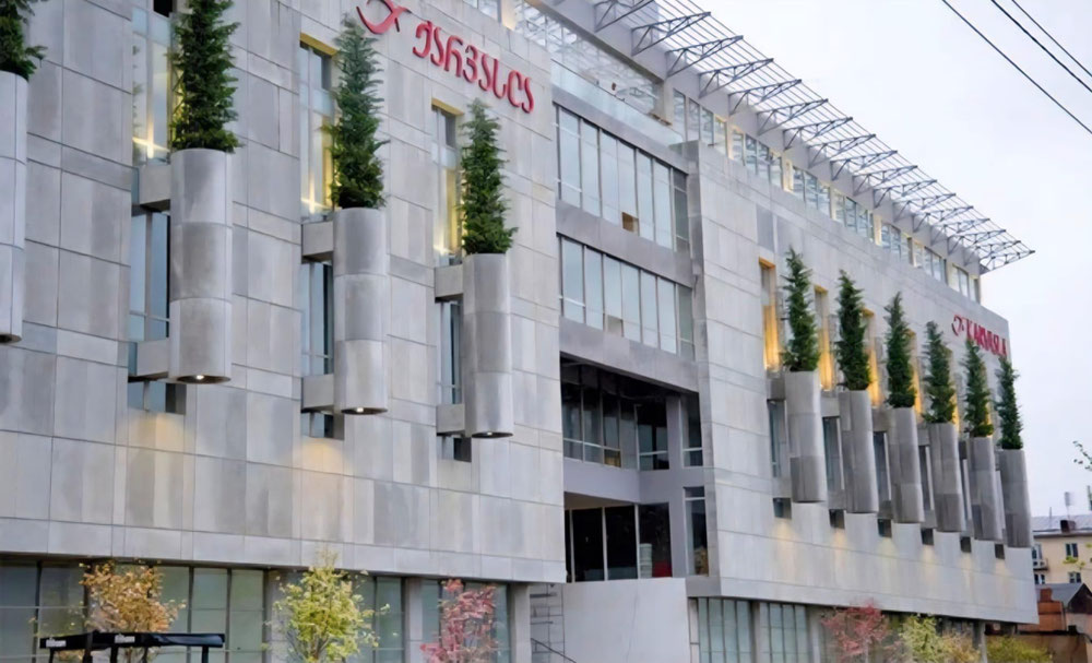 საყიდლად – საინვესტიციო ოფისი სავაჭრო ცენტრში კარვასლაში — უძრავი ქონების ყიდვა და მფლო ბელებისგან GEOLN.COM. ფოტო 1