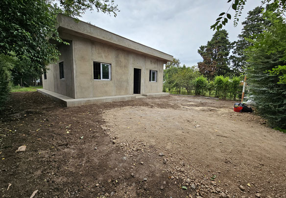 For sale house in the province of Argentina, 50 km from the capital