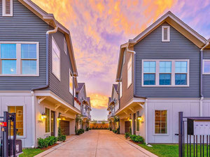 Real estate in Naomi Courts — look at the real estate search engine GEOLN.COM. Photo 3