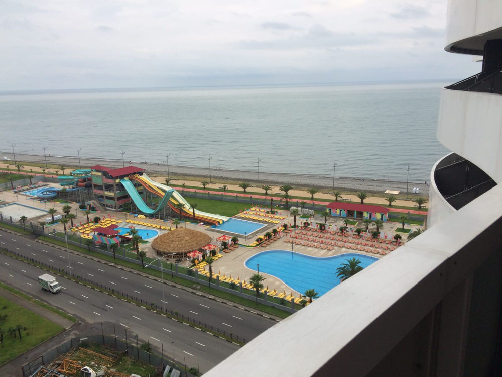 出售巴图米的公寓 — 来自开发商和业主的房地产搜索引擎 GEOLN.COM. 照片 1