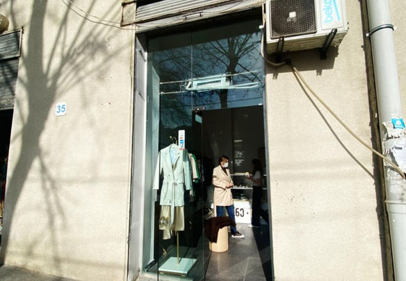 იყიდება კომერციული ფართი 18.00 მ²