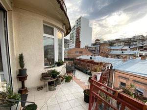 Vivienda de 3 ambientes en Vera. Comprar un apartamento en Tbilisi, Vera — Encuentre propiedades fuera del plan o reventa de bienes inmuebles directamente de desarrolladores y propietarios GEOLN.COM. Foto 11