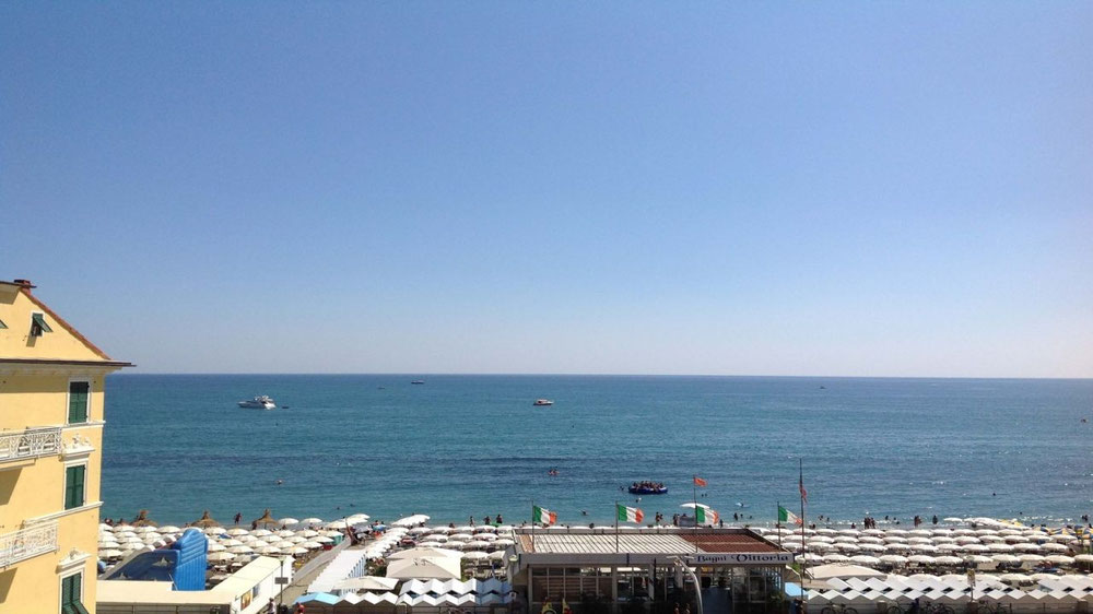 Apartment by the sea in Italy, Genoa — Find off-plan property or real estate resale directly from developers and owners GEOLN.COM. Photo 1