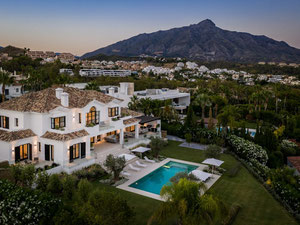 Villa 6 bedrooms 946 m² in Nueva Andalucia, Spain — Find off-plan property or real estate resale directly from developers and owners GEOLN.COM. Photo 2