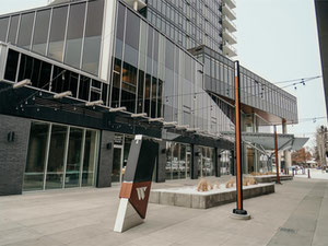 Real estate in West Block — look at the real estate search engine GEOLN.COM. Photo 6