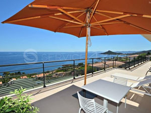 法国海边别墅，圣拉斐尔 — 来自开发商和业主的房地产搜索引擎 GEOLN.COM. 照片 8