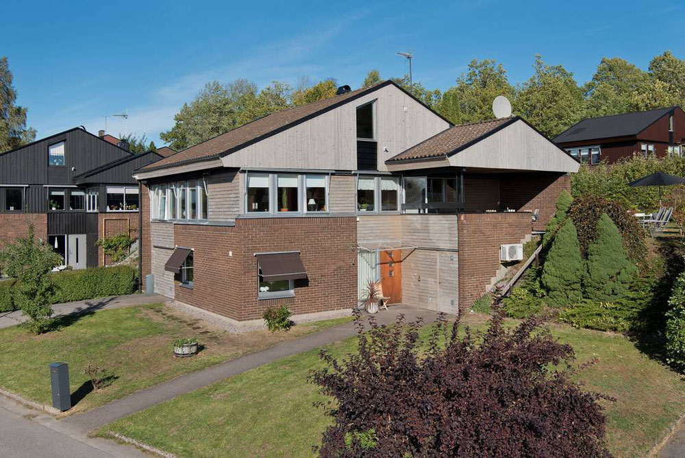 Nieruchomości w Bastovagen 16 — spójrz na wyszukiwarkę nieruchomości GEOLN.COM. Zdjęcie 1